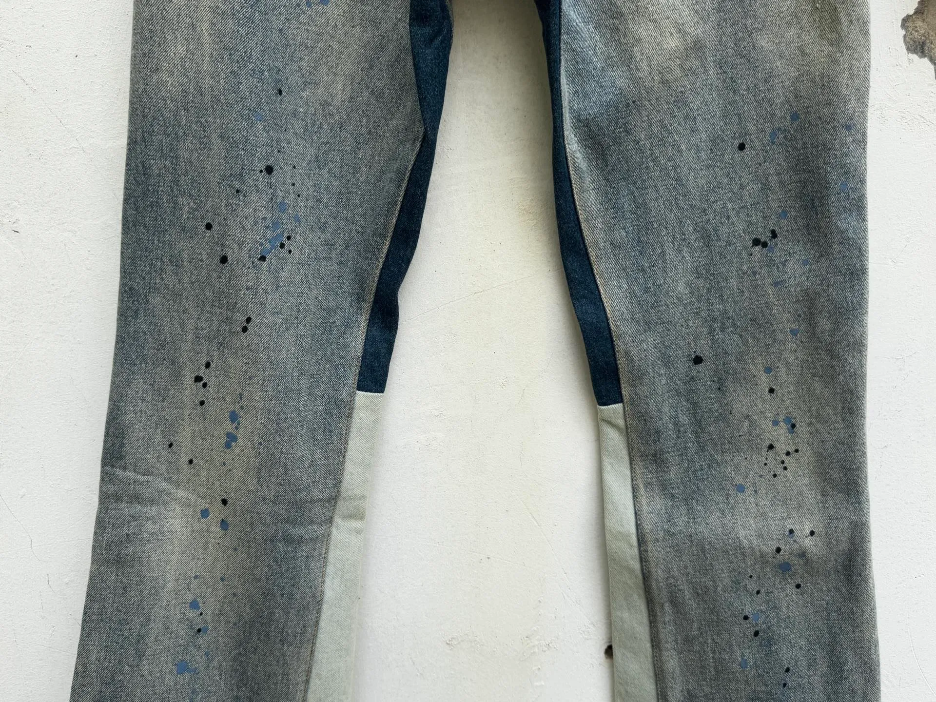 P300💰GA02 Top heavy industry GALLERY DEPT. Spliced ​​ink splash paint hand-stitched holes washed retro jeans men and women high street splash ink pants micro-flared casual trousers trendy couple same style Size: 28 30 32 34 36 (corresponds to S M L XL XXL)